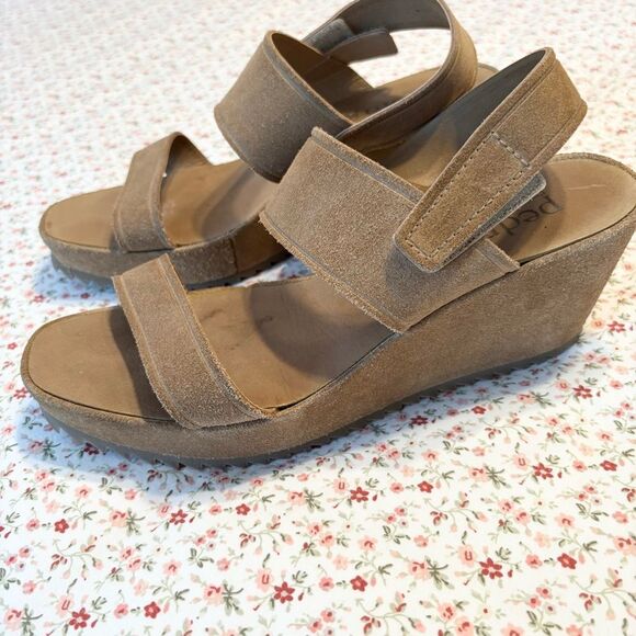 Pedro Garcia Tan Wedge Sandals with Velcro Straps - Picture 1 of 4
